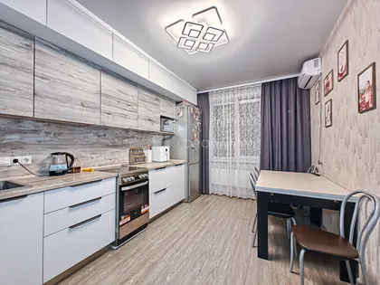 Города: 2-комнатная, 75.7 м²