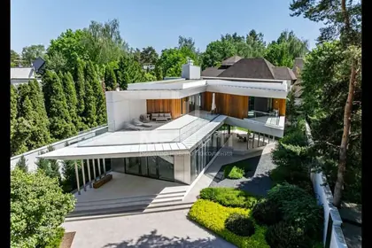 Метриум: Дом ID 10447, Жуковка · 620 м²