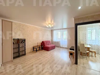 Пара: 1-к квартира 40 м 2 · 40 м²