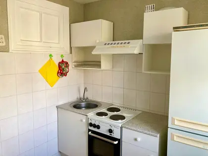 Высота: 1-ком., Тюменская обл., г. Тюмень, ул. Хохрякова, д. 69 · 30,8 м²