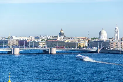 VipFlat: 3-комн. · 86,4 м² · 8/8 эт. · Спортивная