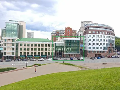 Мегалит: коммерческое · 2130 м² · Площадь Тукая