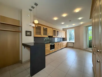 NEWдвижимость: 5-комн. · 197,6 м² · 3/4 эт. · Комендантский проспект