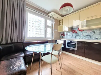 Седьмое небо: 3-комн. · 75 м² · 10/17 эт. · Фонвизинская