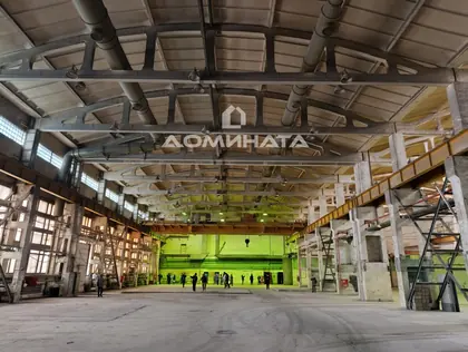 Домината: коммерческое · 3909,7 м² · 1/2 эт. · Площадь Ленина
