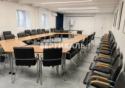 Вертикаль: коммерческое · 390 м² · 1/6 эт. · Аэропорт