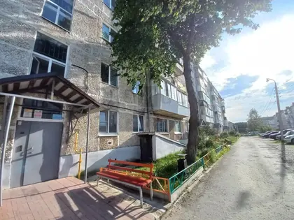 Домос: 3-комн. · 51,1 м² · 4/5 эт. · 74/2