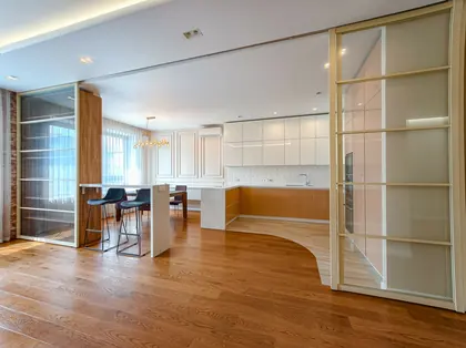 Макромир: 3-комн. · 125,5 м² · 4/7 эт. · Площадь Ленина