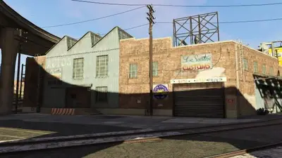 Los Santos Customs в GTA 5