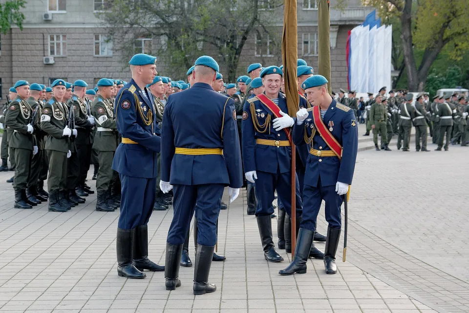 Военнослужащие на параде