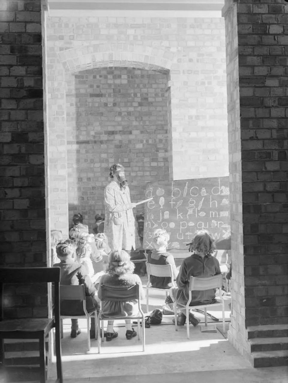 Учительница у доски, 1941 год