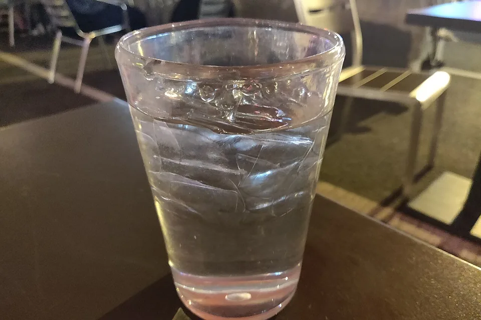 Вода