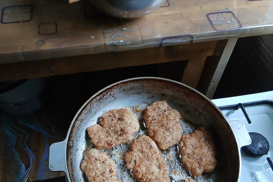 Котлеты на сковороде