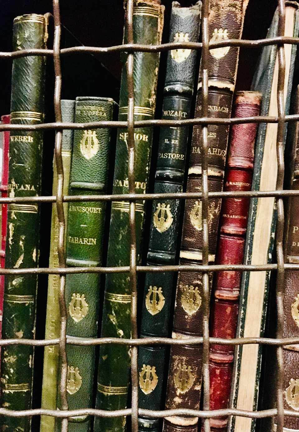 Викторина по литературе — тематическая обложка