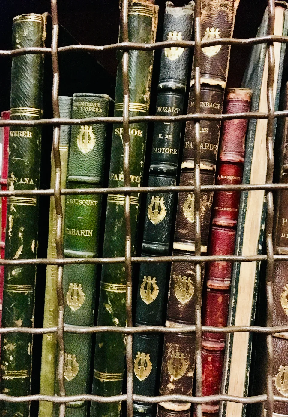 Викторина по литературе — тематическая обложка