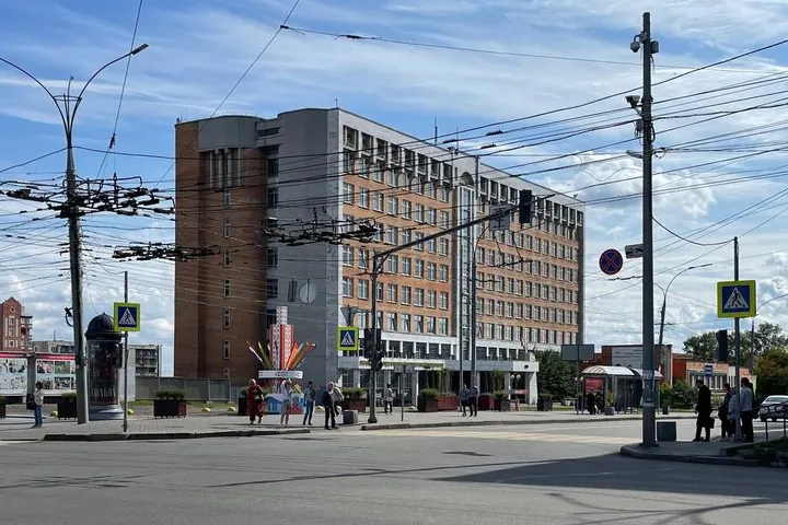 Главный корпус: Кировский медицинский университет