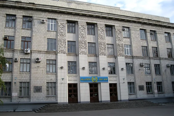 Главный корпус: Волгоградский университет