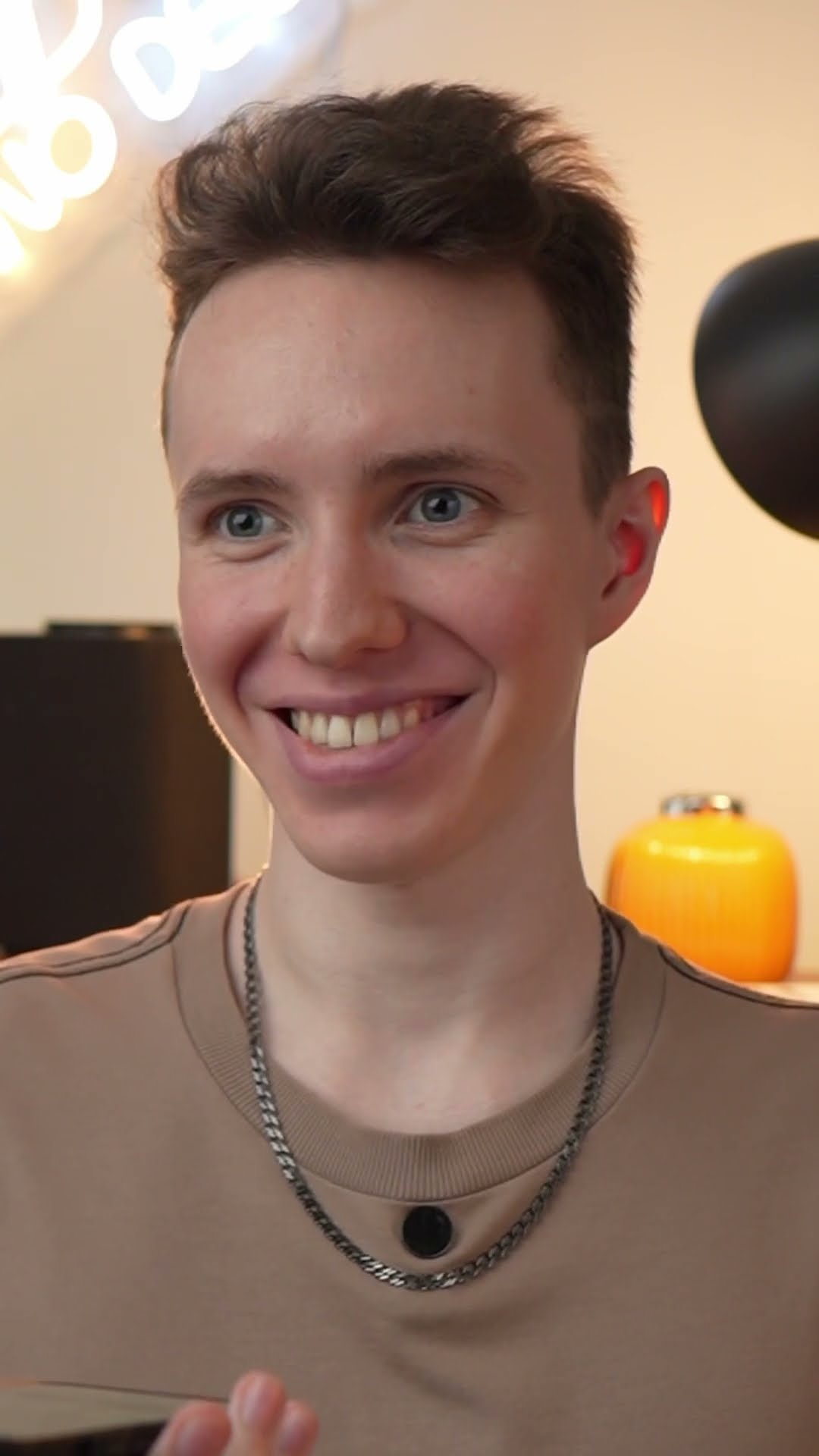 КТО КРУЧЕ: GigaChat или Char GPT? 🤔