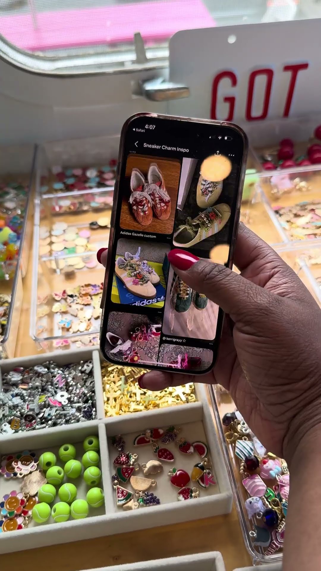 How to Use QR Codes In-Store to Inspire Customers #Bitly #QRCodes #RetailMarketing #SmallBusiness
