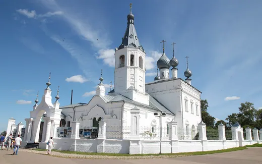 Никольский храм в Годенове